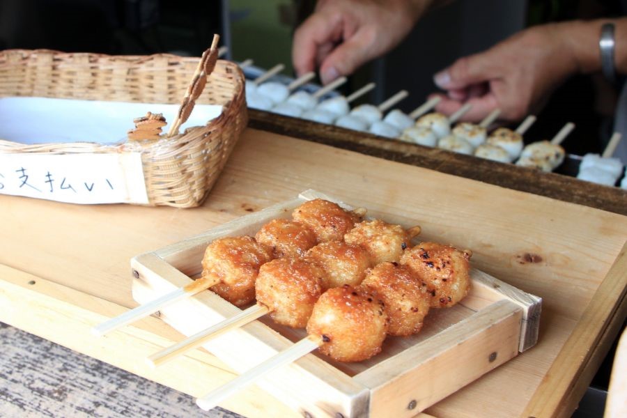 知名的山田五平餅店的五平餅是菲比每次來訪犬山的必吃美食