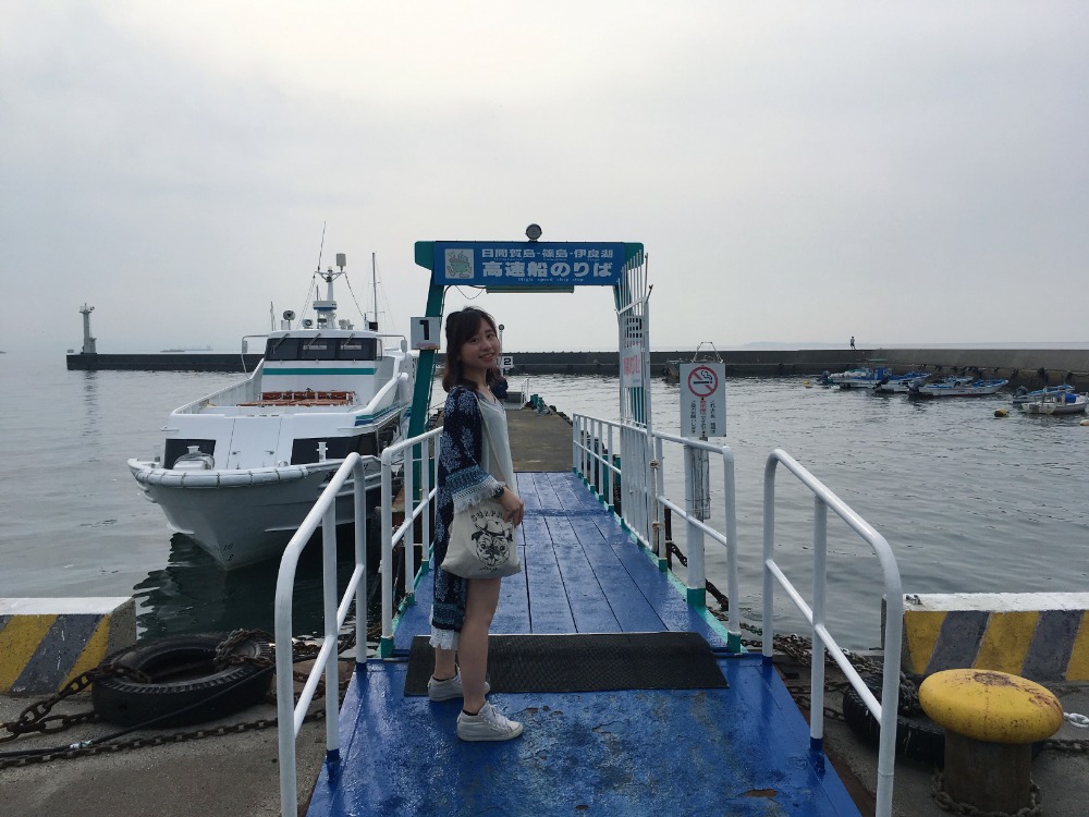 乘船處離車站徒步僅需8分，接送巴士更無需3分即能抵達。