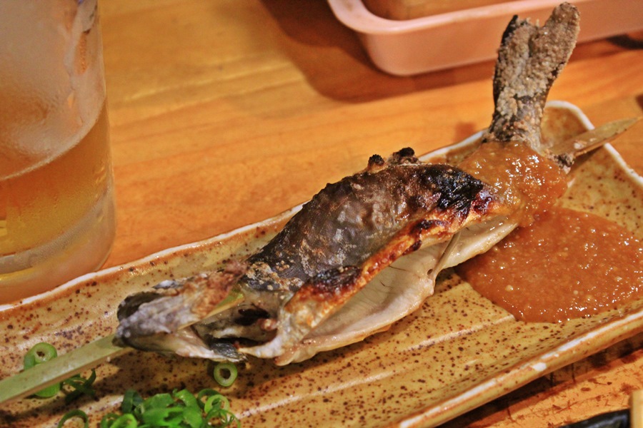 爐端燒鹽烤岩魚(ろばた焼イワナ塩焼き)